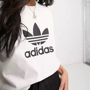 Adidas top